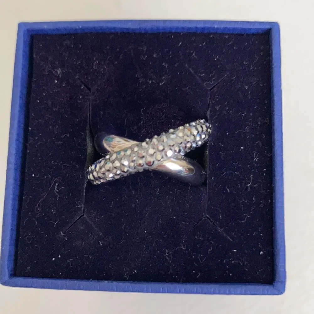 Swarovski Crystal Dust Cross Cry Ring